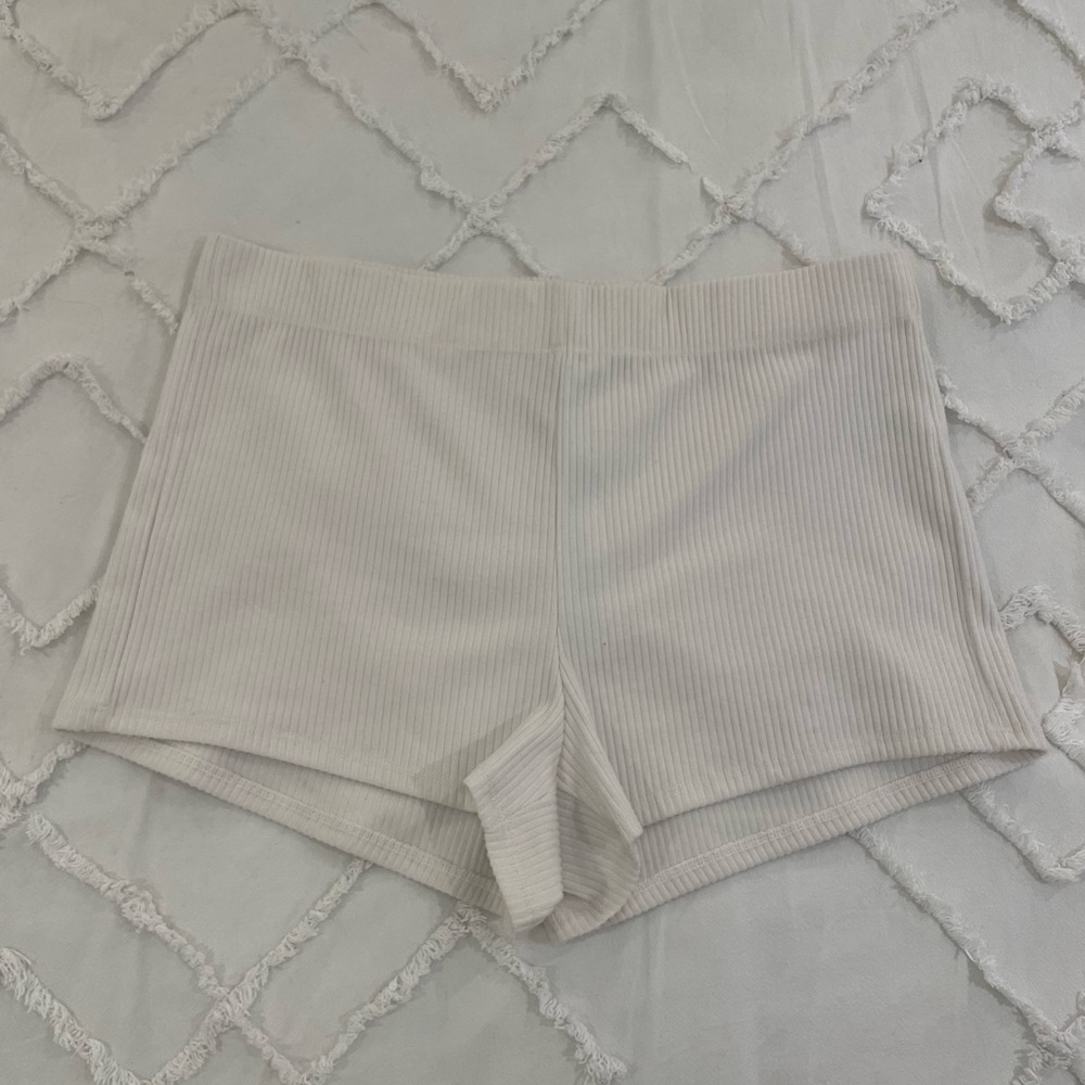 Women's Cream Ribbed Shorts